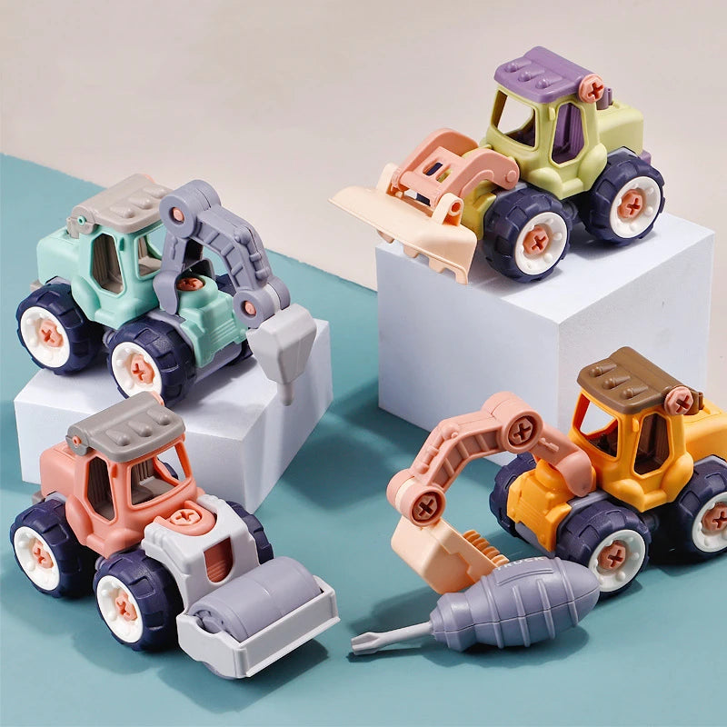 Build & Play Engineering Trucks