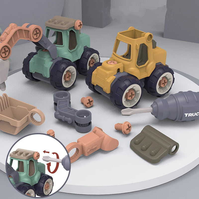 Build & Play Engineering Trucks